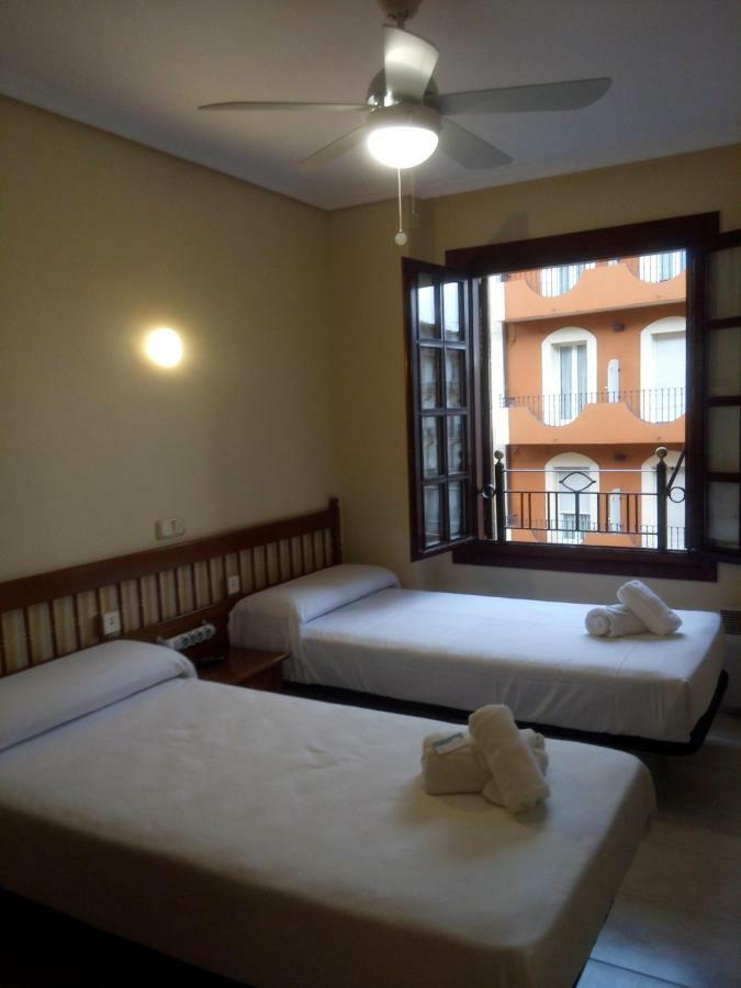 Los Fronterizos Hotel Irun Room photo